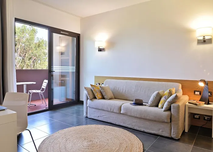 Hotel San Lucianu 4*